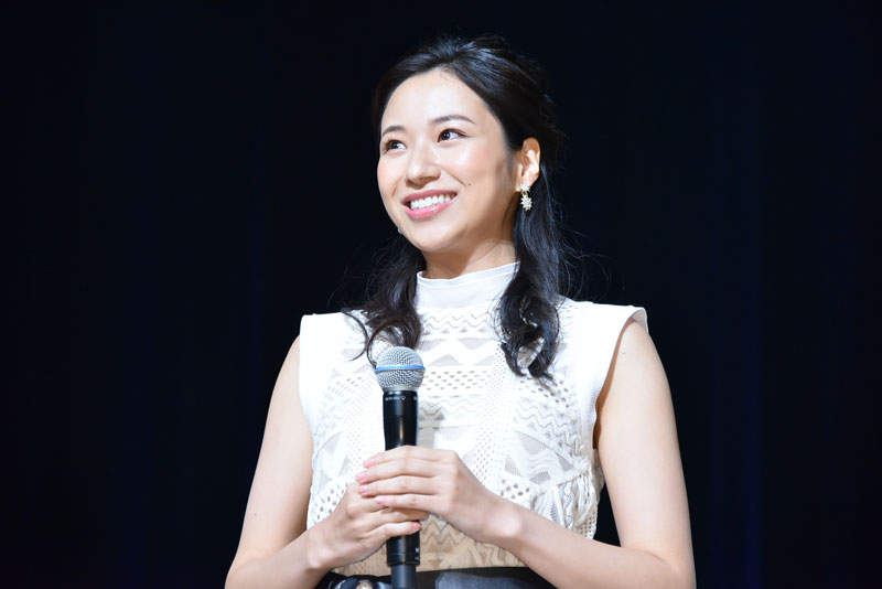悟の初恋相手・水瀬千晶を演じた長谷川奈央